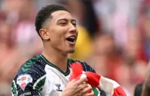 Bellingham Adik: Tolak Frankfurt, Pilih Liburan!