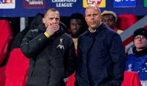 Liverpool Terancam!  Asisten Pelatih Kabur, Henderson Pulang Kampung?