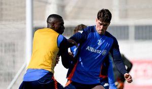 Setan Merah Incar Trio Striker Baru, Tapi Ada Batu Sandungan!