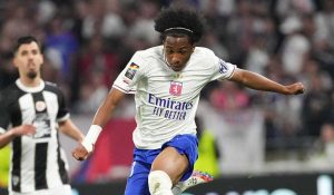 Liverpool Incar Penerus Salah!