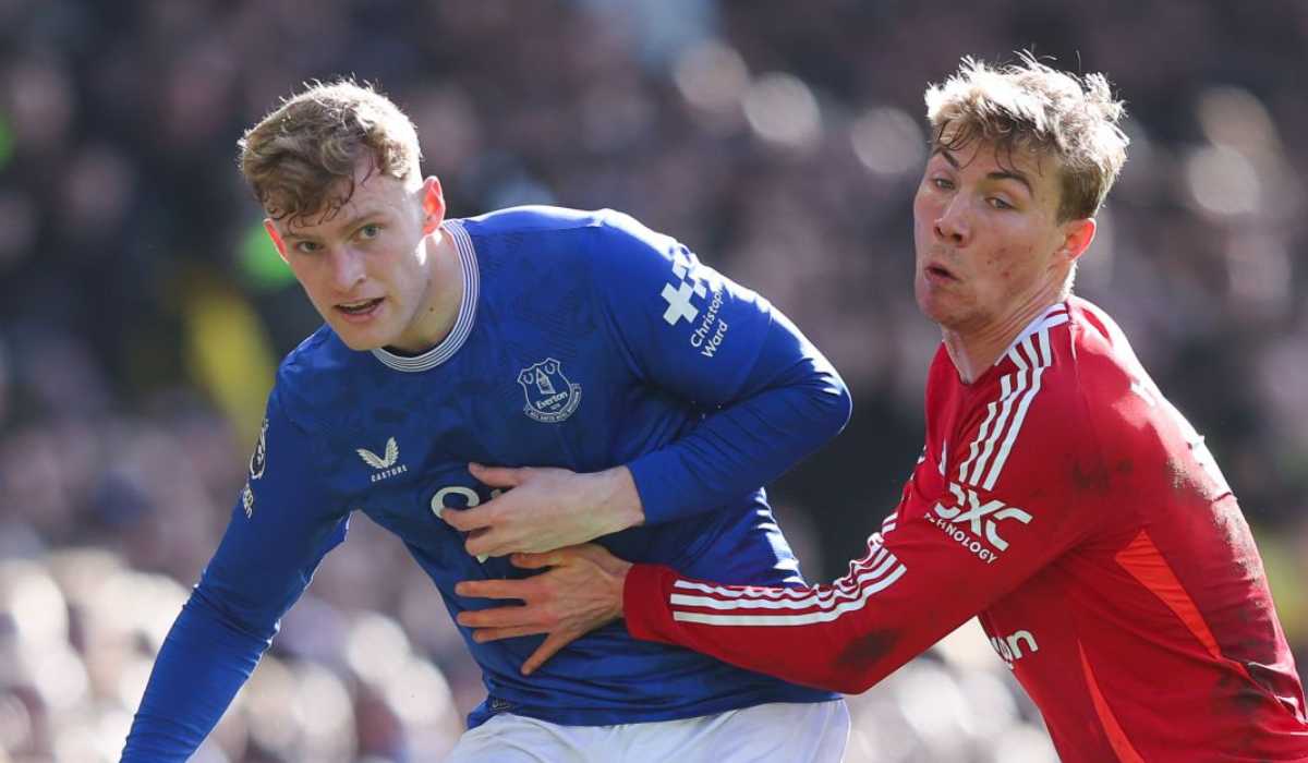 Setan Merah Incar Bek Mahal! 1 Setan Merah Incar Bek Mahal!