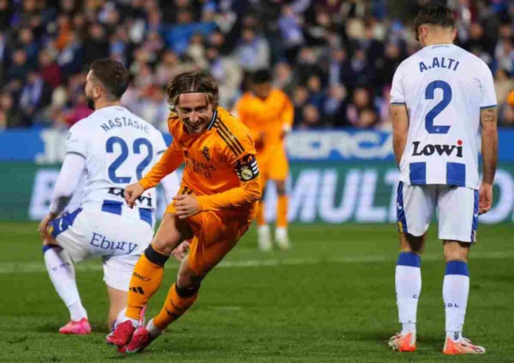 Sensasi! Modric Pilih AC Milan? 1 Sensasi! Modric Pilih AC Milan?