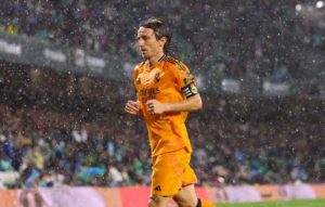 Luka Modric Tetap di Madrid?  Plot Twist Mengejutkan!