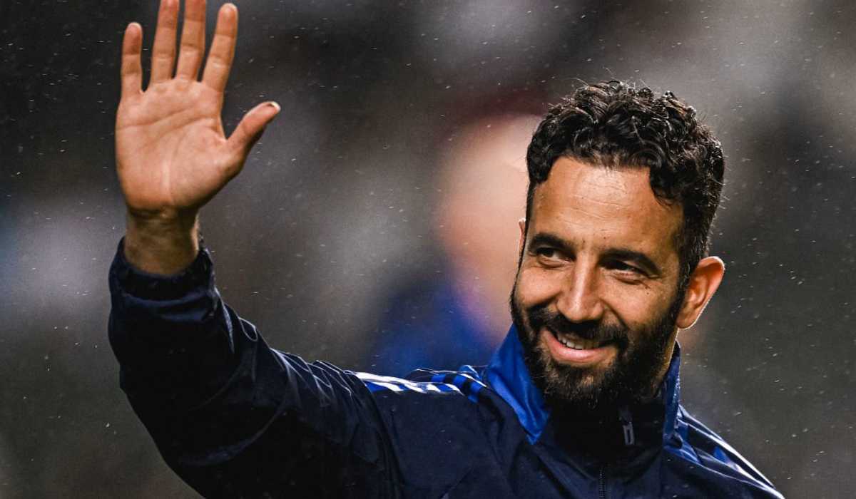 Setrum Old Trafford! MU Korbankan Winger Demi Amorim?