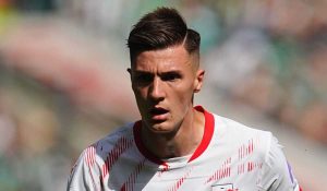 MU Siap Korbankan Hojlund Demi Sesko?