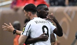 Juventus Ngotot Kolo Muani, Vlahovic OTW Rival?