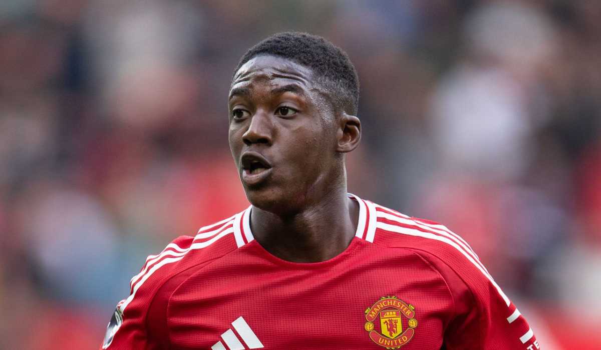 Mainoo Masuk Daftar Jual?! 10 Gelandang Bertahan Incaran! 1 Mainoo Masuk Daftar Jual?! 10 Gelandang Bertahan Incaran!