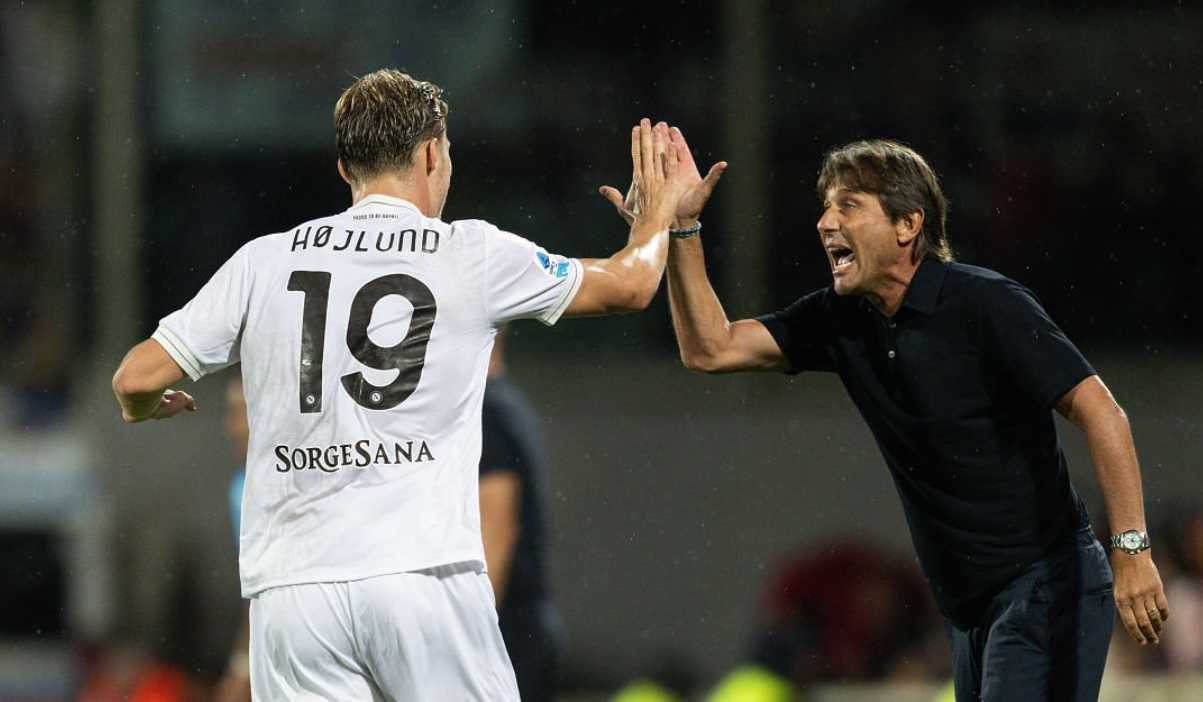 Hojlund: 14 Menit, 1 Gol, Debut Impian di Napoli!