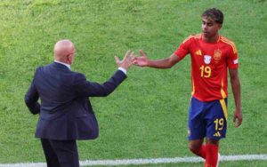 Barca Gigit Jari! Yamal Tetap Dipanggil La Furia Roja