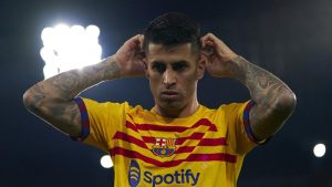 Joao Cancelo Segera Mendarat di Barcelona
