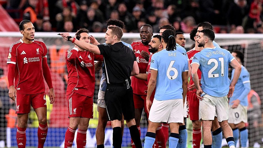 Bikin Bingung! Alasan Wasit Anulir Gol Cherki ke Gawang Liverpool