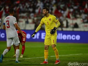 Paes ke Ajax, Simon Tahamata: Kabar Baik!