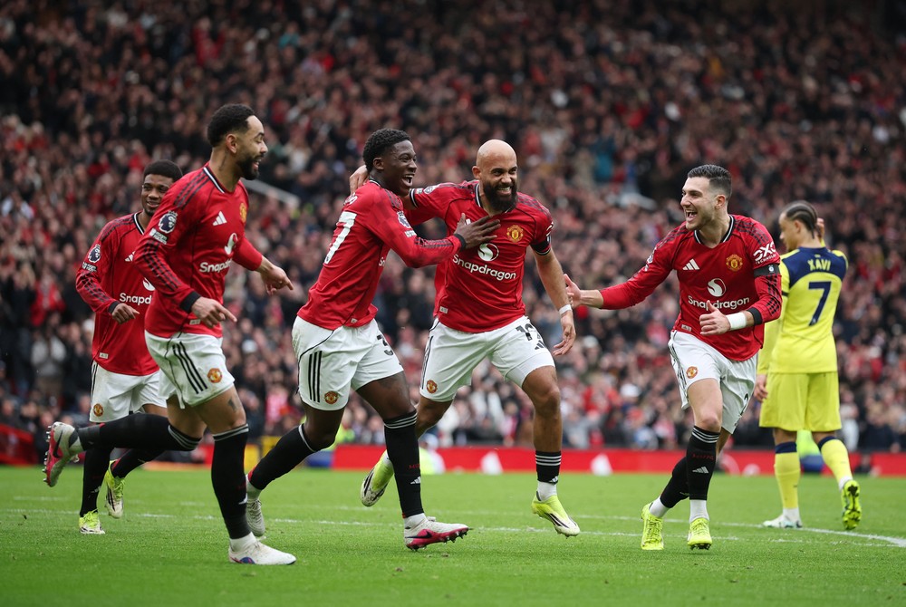 MU Gagal Cukur Rambut Fans? Rekor Kemenangan Terpanjangnya...
