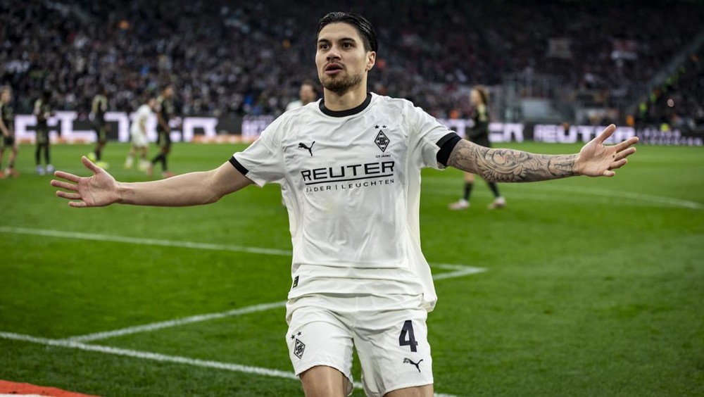 Kevin Diks: Dari Mimpi Buruk VAR ke Pahlawan Gladbach! 1 Kevin Diks: Dari Mimpi Buruk VAR ke Pahlawan Gladbach!