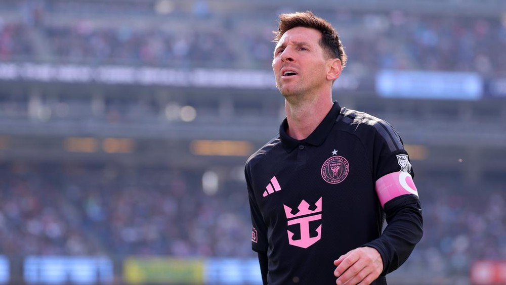 Messi Raja Free Kick! Pele Lewat, Rekor Juninho Dibidik