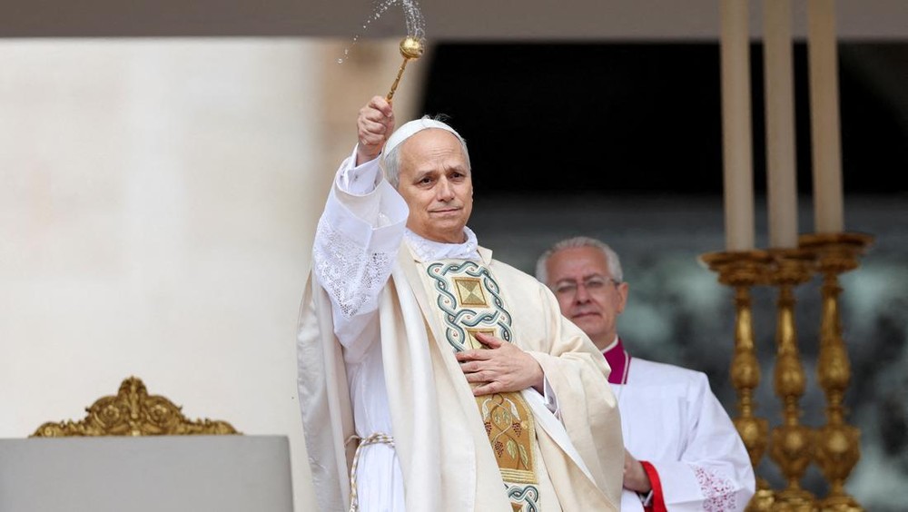 Barcelona Ingin Berkah Ilahi: Paus Diundang ke Camp Nou!