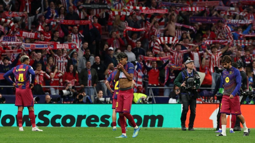 Barca Tersingkir! Pertahanan Rapuh Jadi Biang Keladi? 1 Barca Tersingkir! Pertahanan Rapuh Jadi Biang Keladi?