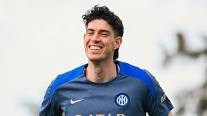Masih Ada Kemungkinan Bastoni Tinggalkan Inter