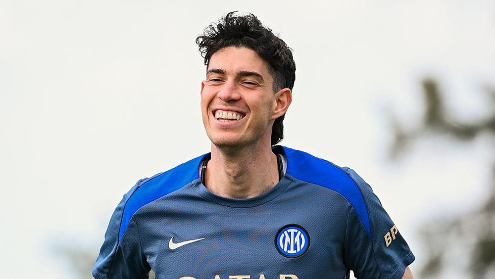 Masih Ada Kemungkinan Bastoni Tinggalkan Inter