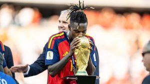 Momen Paling Menyentuh Piala Dunia: Medali Emas untuk Sang Ibunda!
