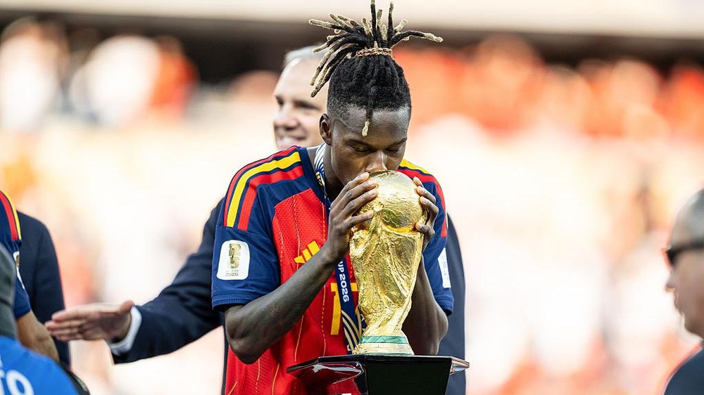 Momen Paling Menyentuh Piala Dunia: Medali Emas untuk Sang Ibunda! 1 Momen Paling Menyentuh Piala Dunia: Medali Emas untuk Sang Ibunda!