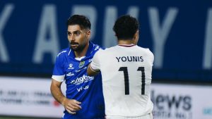Geger! Bintang Piala Dunia Tinggalkan Persib, Ini Alasannya!