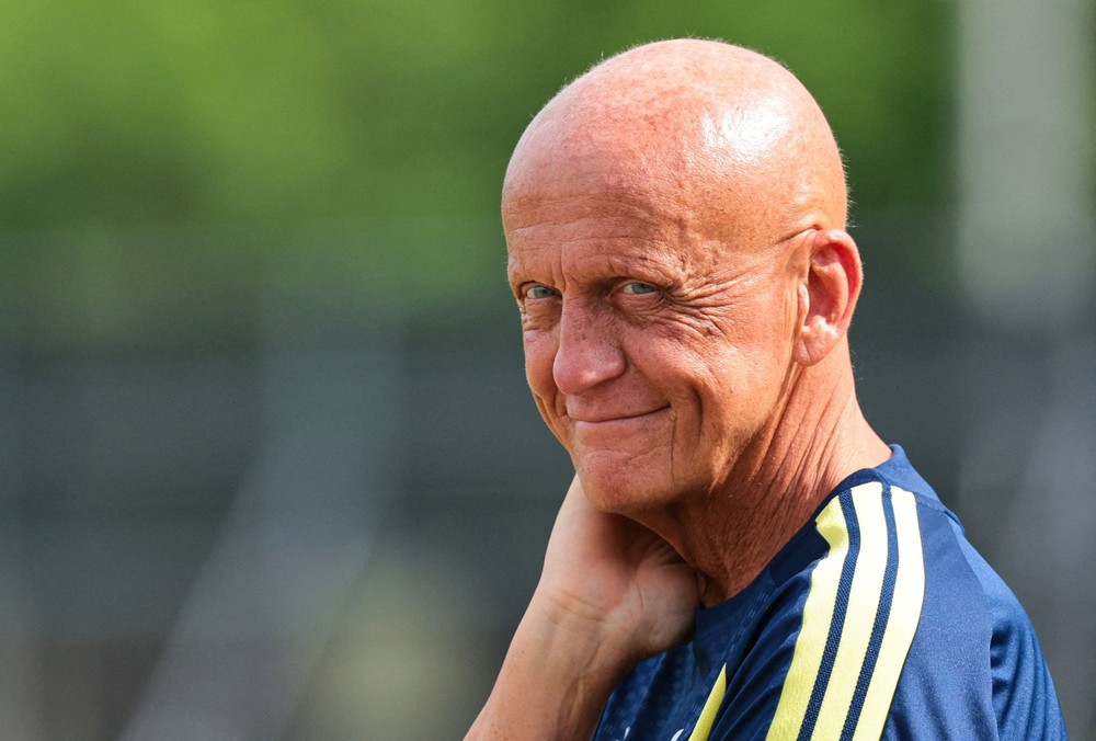 Deschamps Kecewa sama Wasit, Pierluigi Collina Balas Singkat, Padat, Jelas