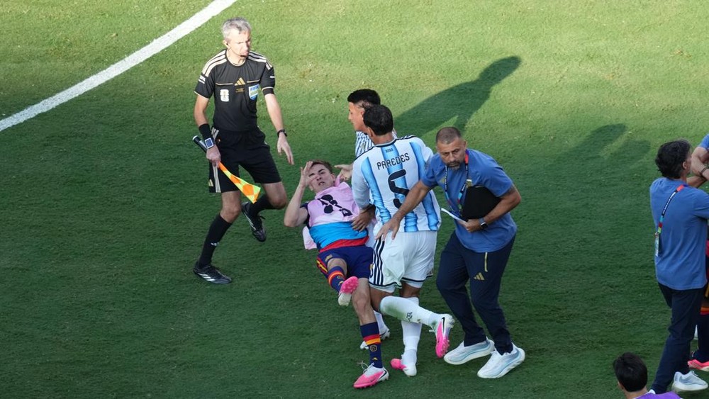 De la Fuente Terkejut: Kelakuan Argentina Tak Termaafkan! 1 De la Fuente Terkejut: Kelakuan Argentina Tak Termaafkan!