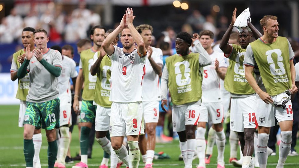 Drama Azteca: Inggris Terancam, Kane Sendirian?