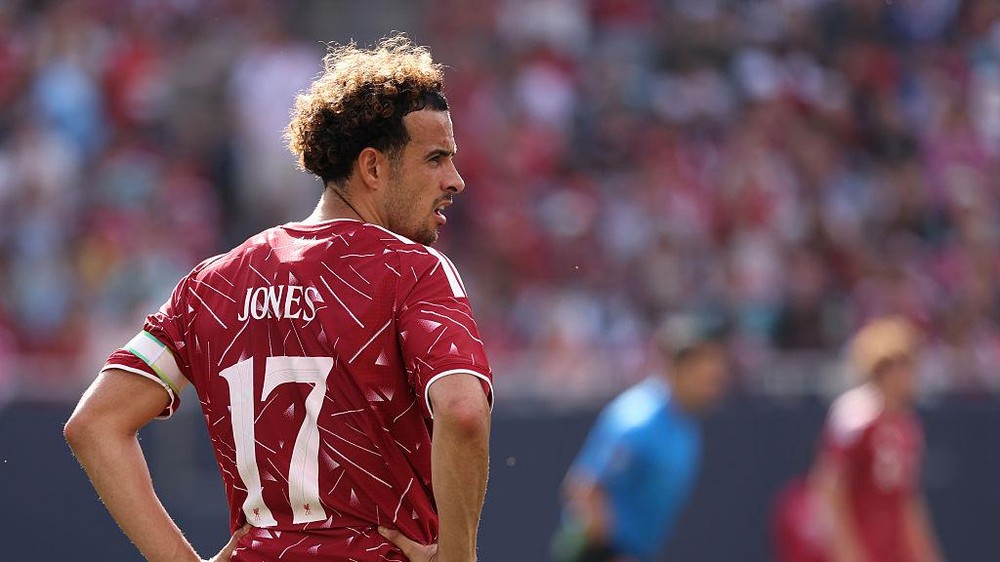 Hati Anfield Terkoyak! Jones Pergi, Pesan Perpisahan Bikin Haru!