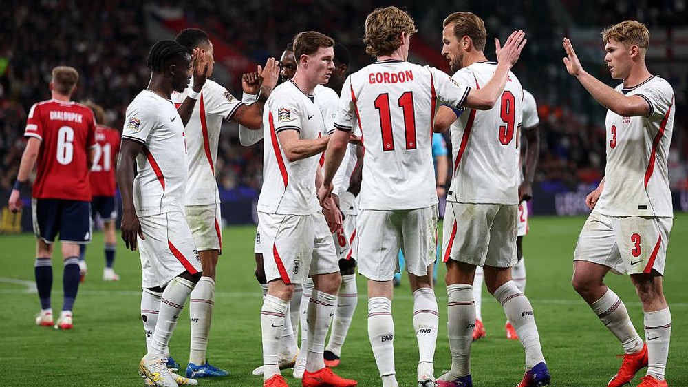 Inggris Bungkam Ceko, Gordon & Kane Mengamuk!