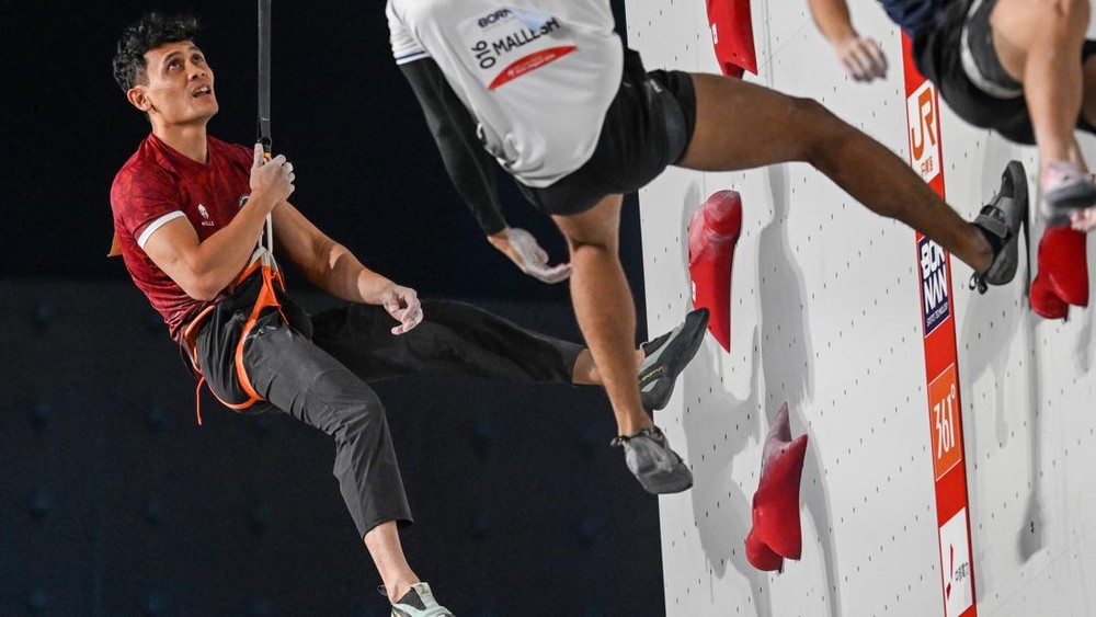 Rekor Pecah! Veddriq & Aditya Melaju ke Perempat Final 1 Rekor Pecah! Veddriq & Aditya Melaju ke Perempat Final