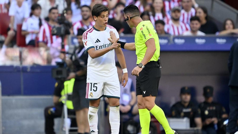 Derby Madrid Panas! Wasit Dituding Hancurkan Real Madrid! 1 Derby Madrid Panas! Wasit Dituding Hancurkan Real Madrid!