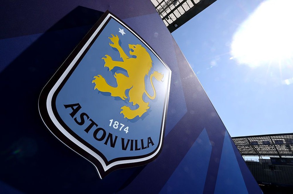 Aston Villa Turun Mesin
