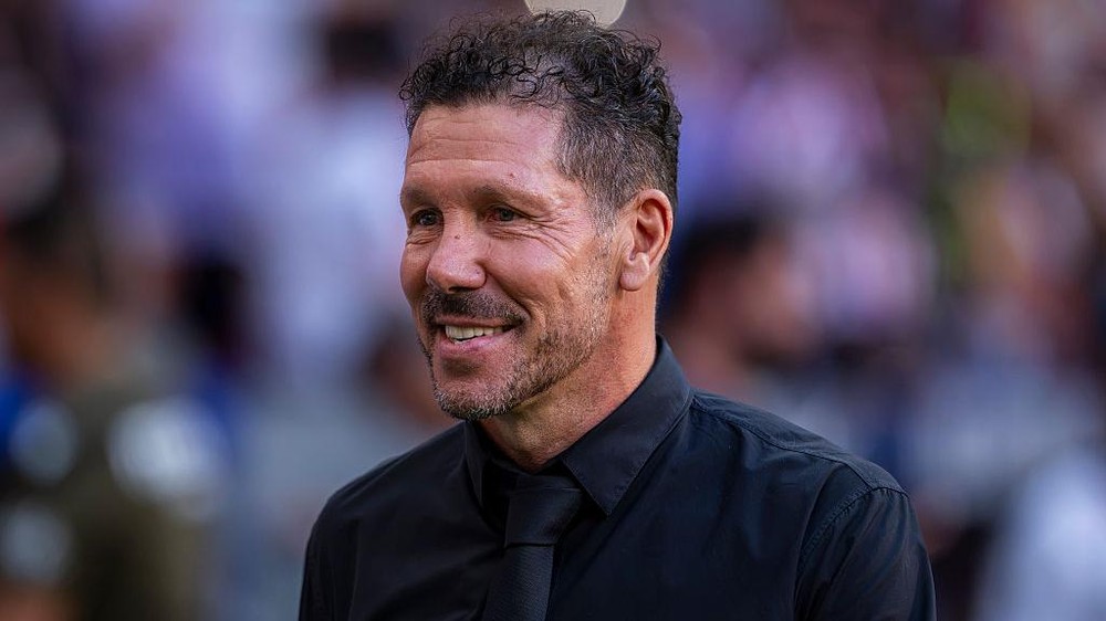 Simeone Beri Pelajaran Mourinho: Hormati Wasit! 1 Simeone Beri Pelajaran Mourinho: Hormati Wasit!