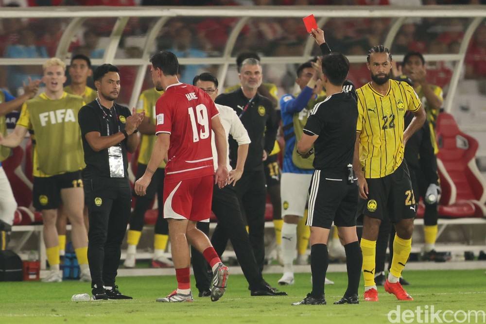 Kevin Diks Pasang Badan untuk Thom Haye! 1 Kevin Diks Pasang Badan untuk Thom Haye!