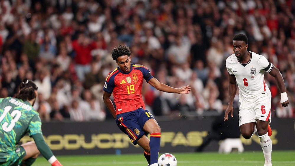Masa Sih Inggris Gak Tertinggal Sejauh Itu dari Spanyol? 1 Masa Sih Inggris Gak Tertinggal Sejauh Itu dari Spanyol?