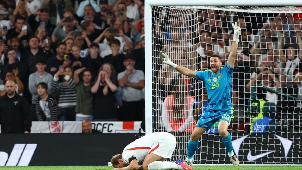 Penalti Kane yang Gagal Jadi Kunci Kemenangan Spanyol 1 Penalti Kane yang Gagal Jadi Kunci Kemenangan Spanyol