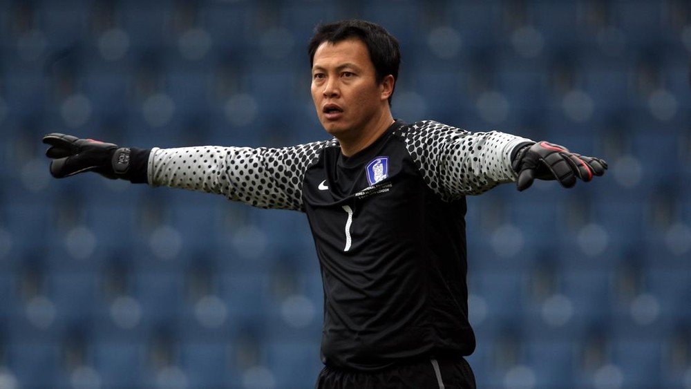 Mimpi Jadi Nyata! Kiper Vietnam Dilatih Idola Piala Dunia!