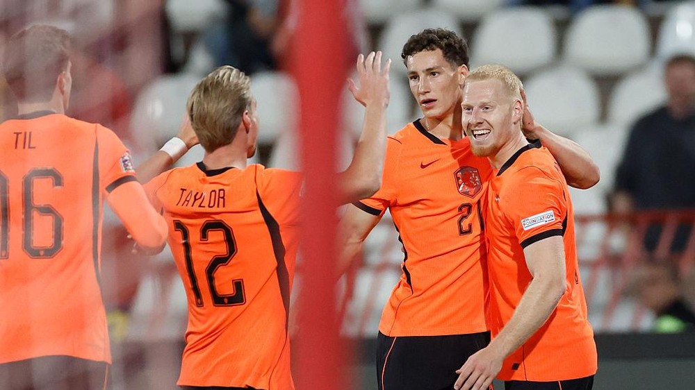 Serbia Vs Belanda: Brace Mexx Meerdink Menangkan Oranje 1 Serbia Vs Belanda: Brace Mexx Meerdink Menangkan Oranje
