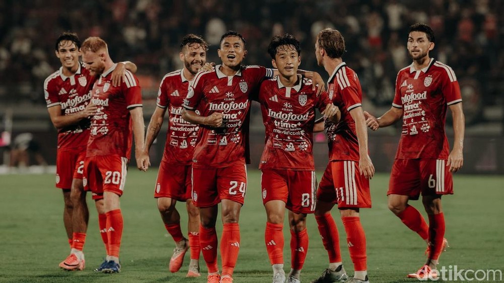 Hat-trick Van der Sande Hancurkan Persijap!