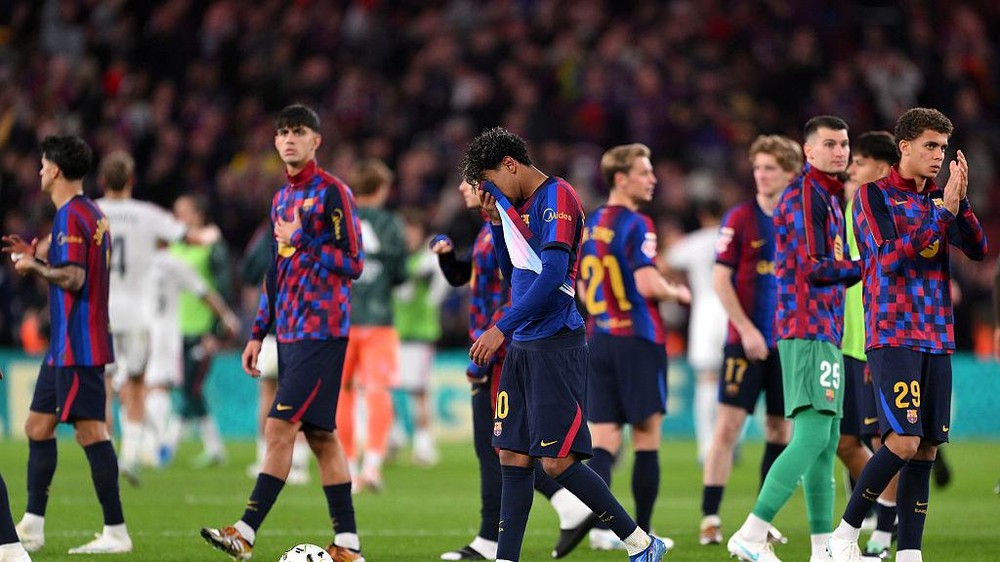 El Clasico Berdarah: Barca Takluk di Tangan Madrid! 1 El Clasico Berdarah: Barca Takluk di Tangan Madrid!