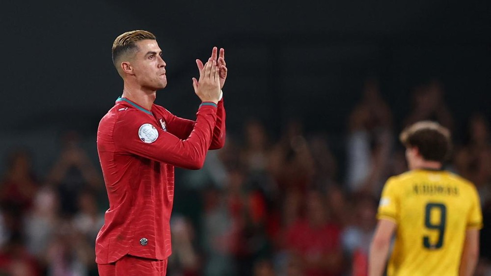 Ronaldo Tinggalkan Portugal, Ada Apa? 1 Ronaldo Tinggalkan Portugal, Ada Apa?