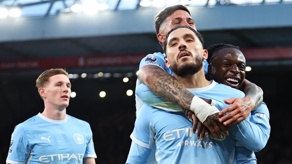 Man City Menggila, Anfield Jadi Milik City! 1 Man City Menggila, Anfield Jadi Milik City!