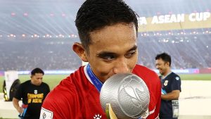 Dari Tangis Maaf ke Cium Piala! Ridho Juara!