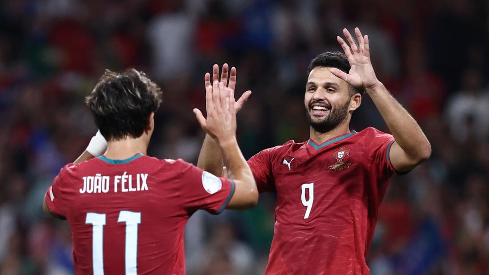 Portugal Mengamuk! Lolos ke 8 Besar!